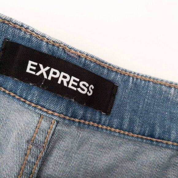 Express Mid Rise Light Wash Convertible Hem Jean Shorts SZ 4 - Picture 11 of 11